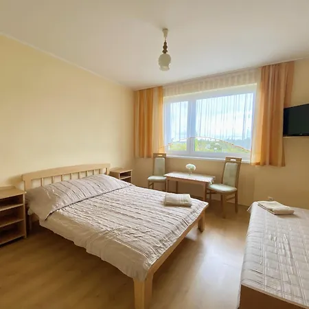 Podlesie ゲストハウス 3*