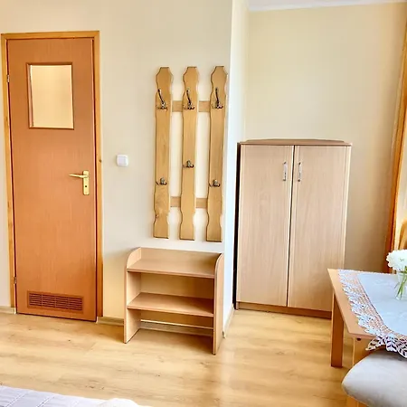 Podlesie 3* オストロボ