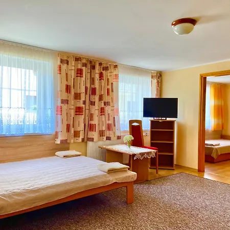 ゲストハウス Podlesie 3*