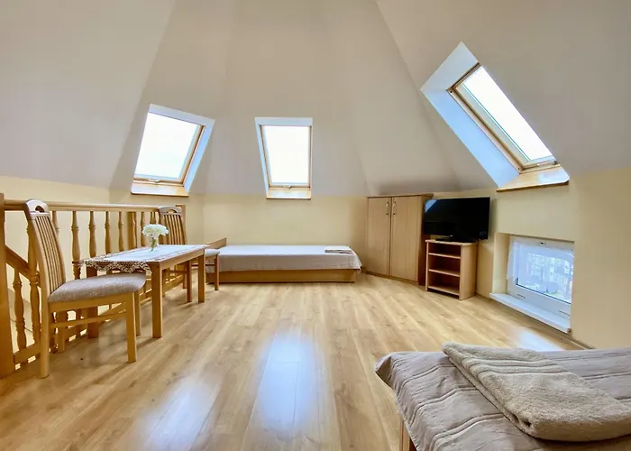 Podlesie 招待所 3*